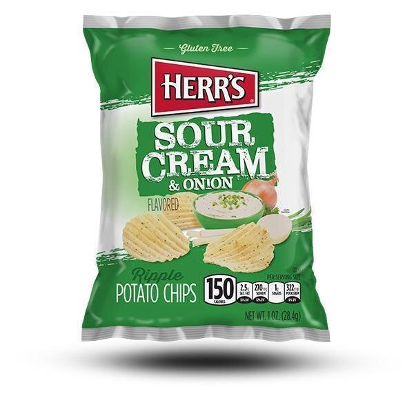 Herr&acute;s Sour Cream &amp; Onion Potato Chips 28g